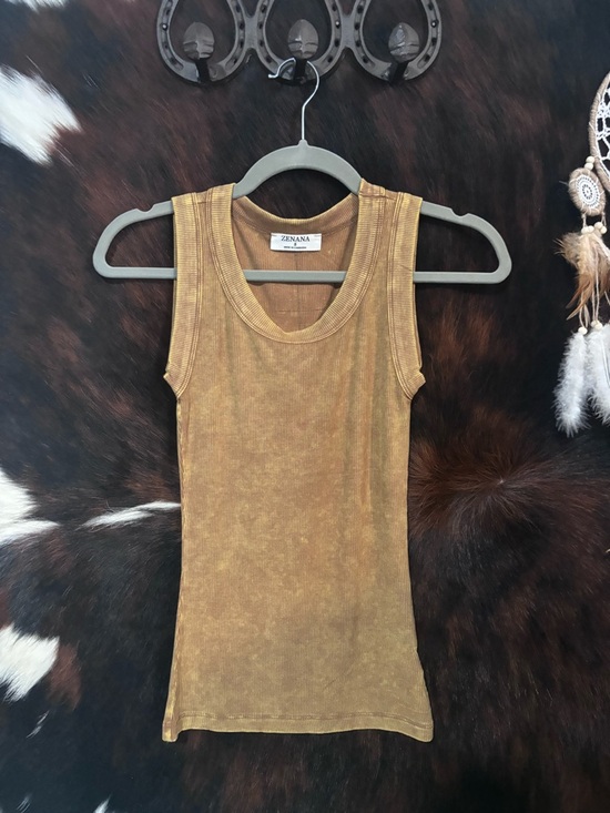 Zenana Outfitters Tops - Zenana Camel Ribbed Scoop Neck Tank